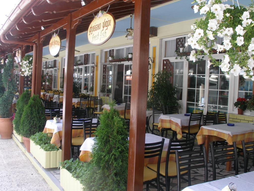 Hotel White Rose Beach Olympiakí Aktí Dış mekan fotoğraf