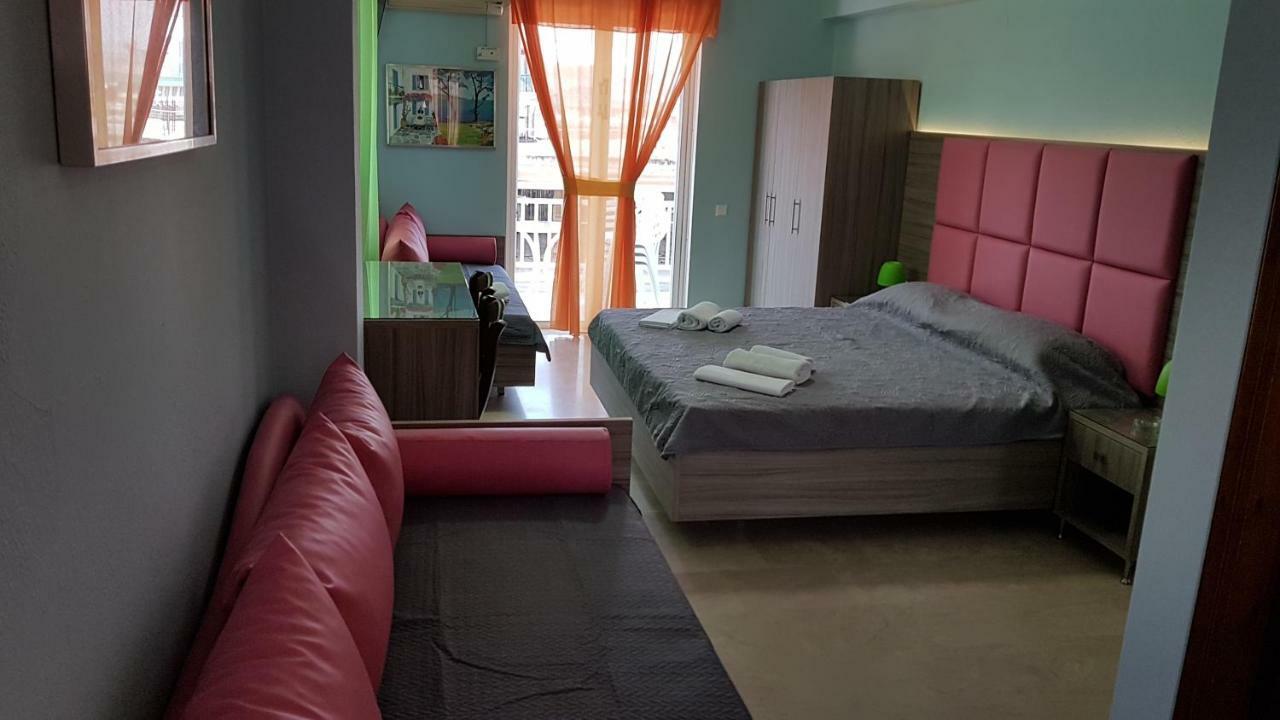 Hotel White Rose Beach Olympiakí Aktí Dış mekan fotoğraf